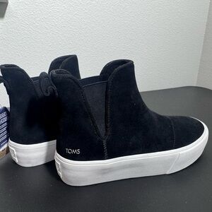TOMS Charcoal Suede Casual Sneakers